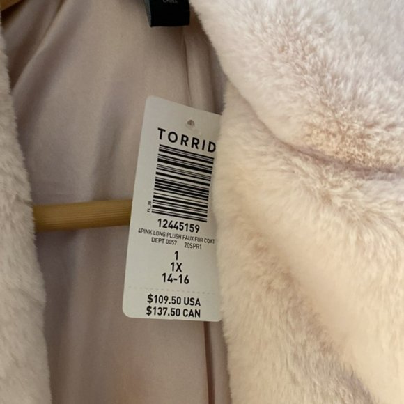 Torrid pale, powder pink puff coat - 1X 14/16 - Picture 7 of 7